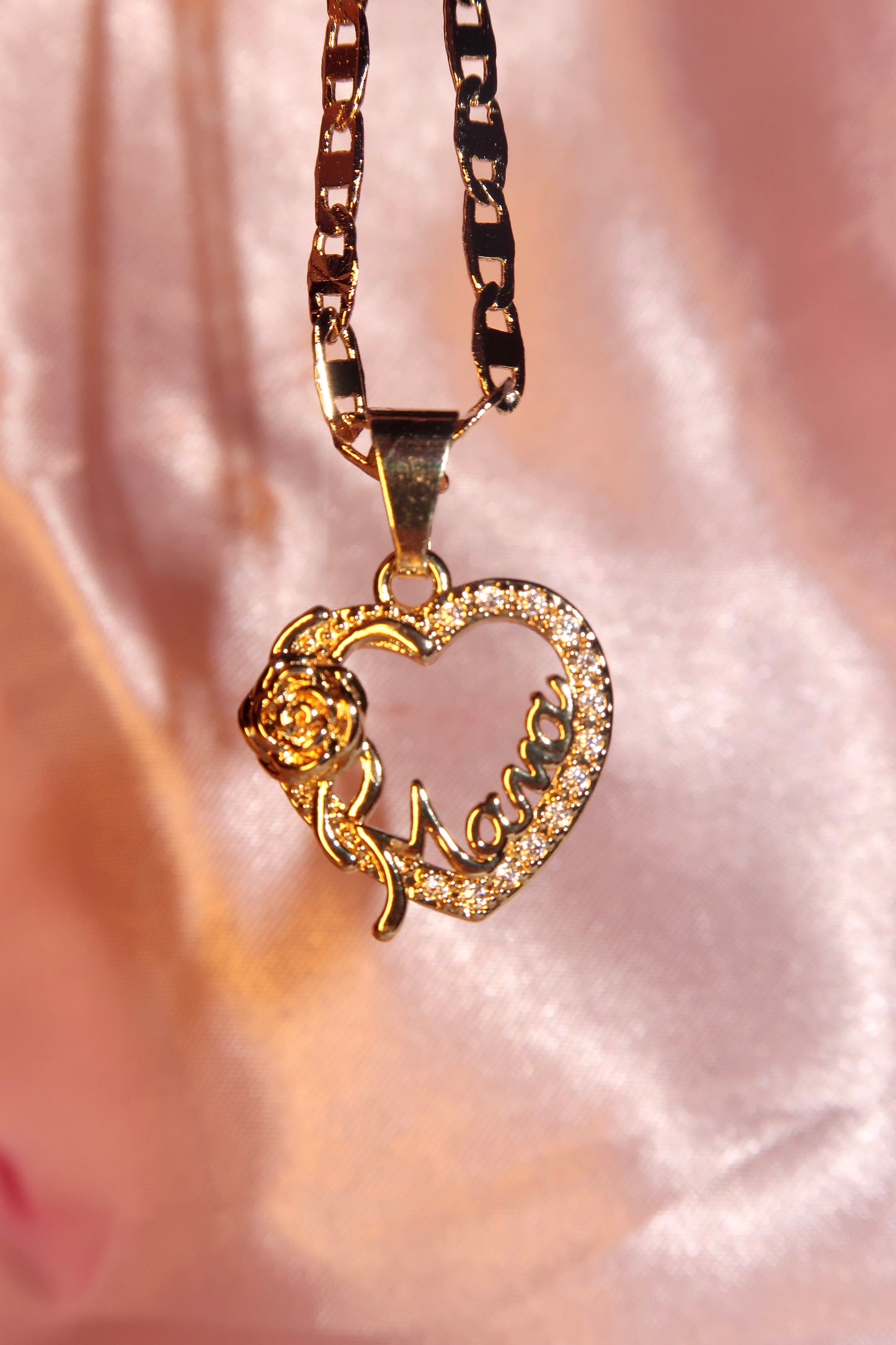 “ Mama “ heart with flower