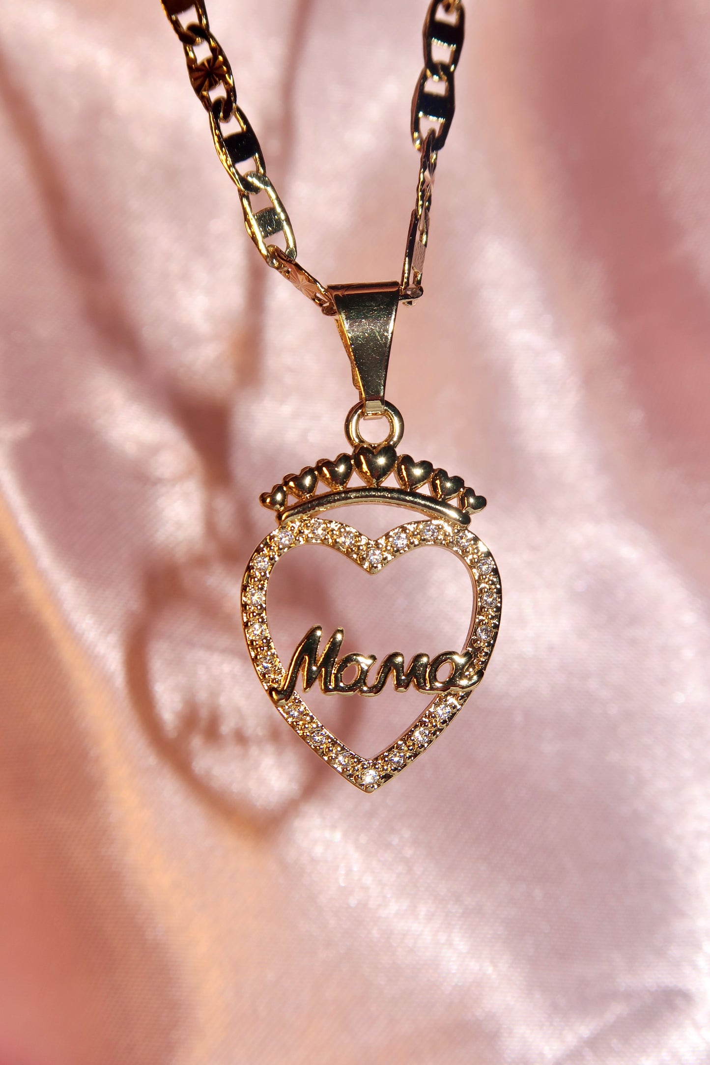 Corazon “ Mama “