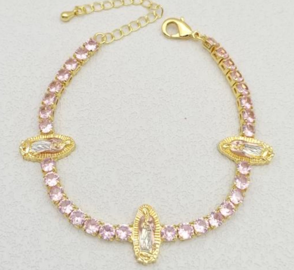Rose Gold Virgencita, Pink bracelet