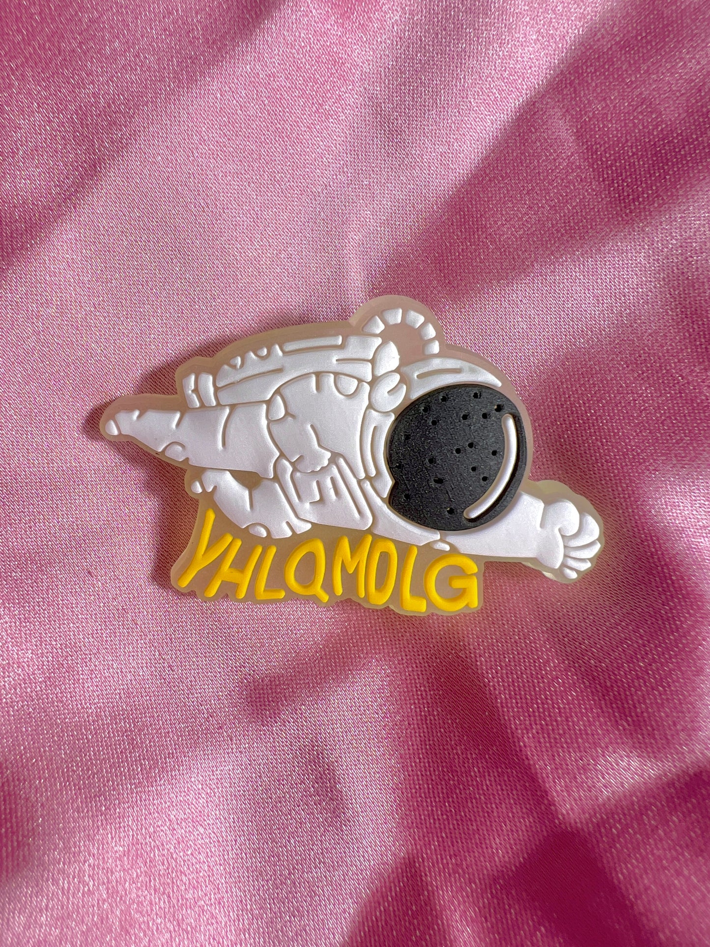 YHLQMDLG glow in the dark