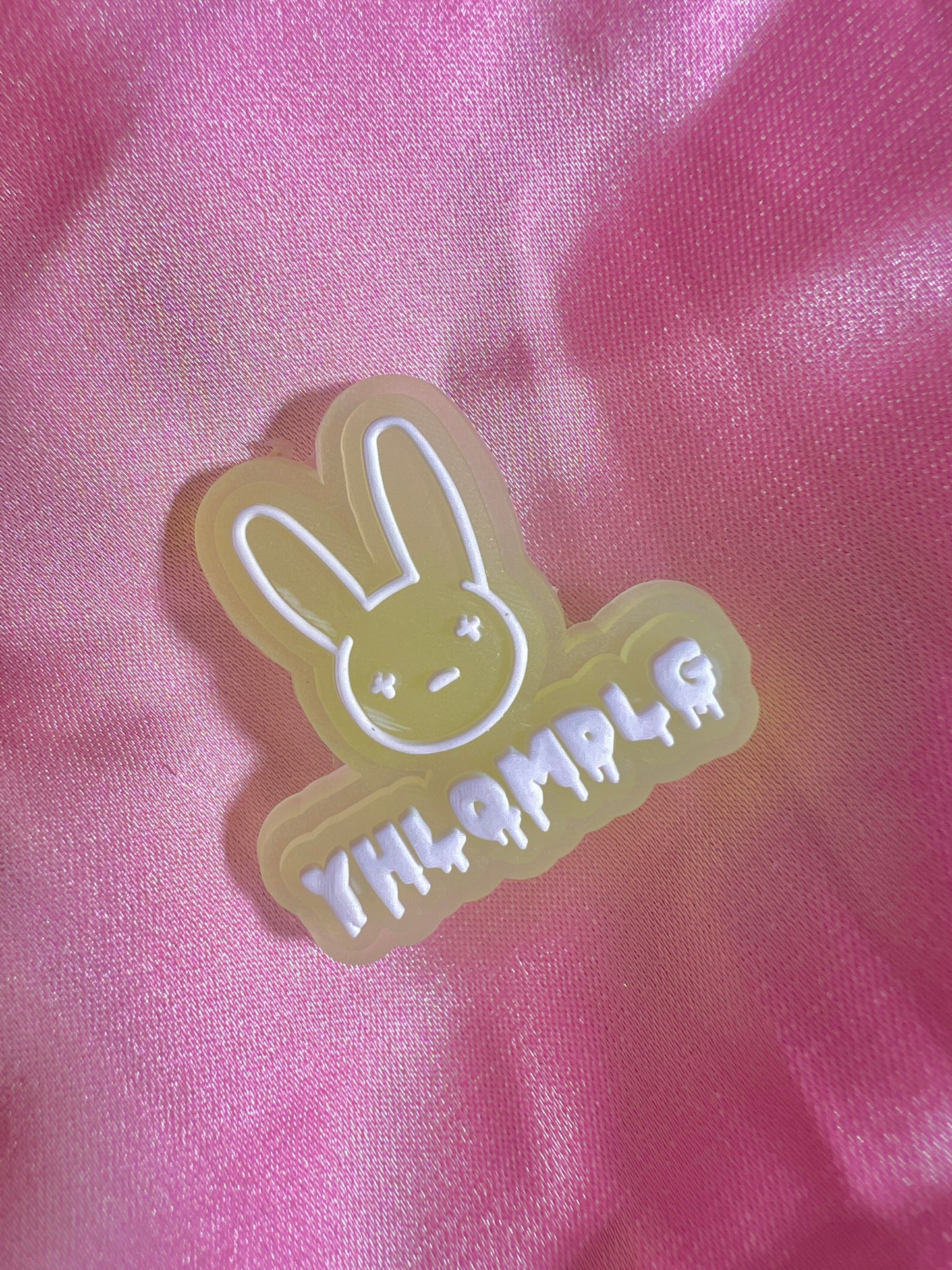 YHLQMDLG GLOW IN THE DARK