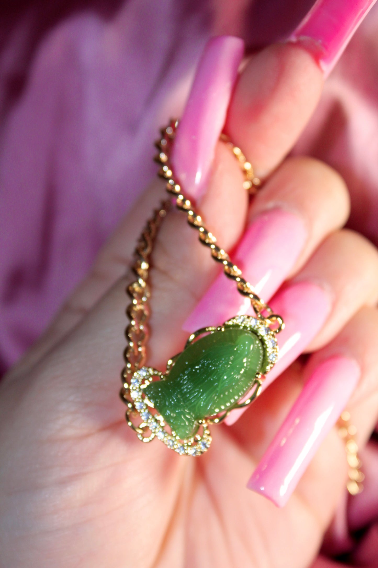 Green crystal virgencita BRACELET