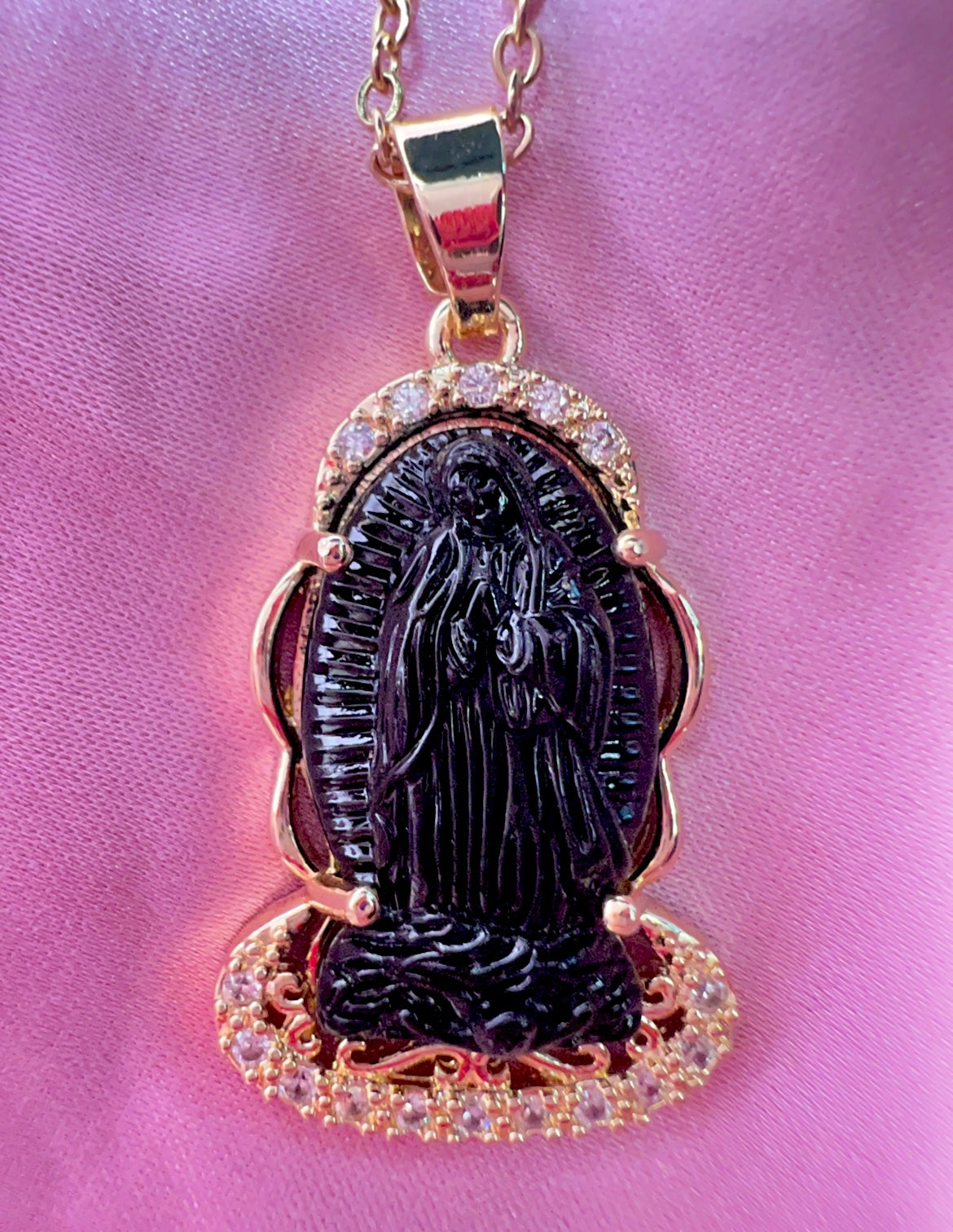 Crystal Black Virgencita